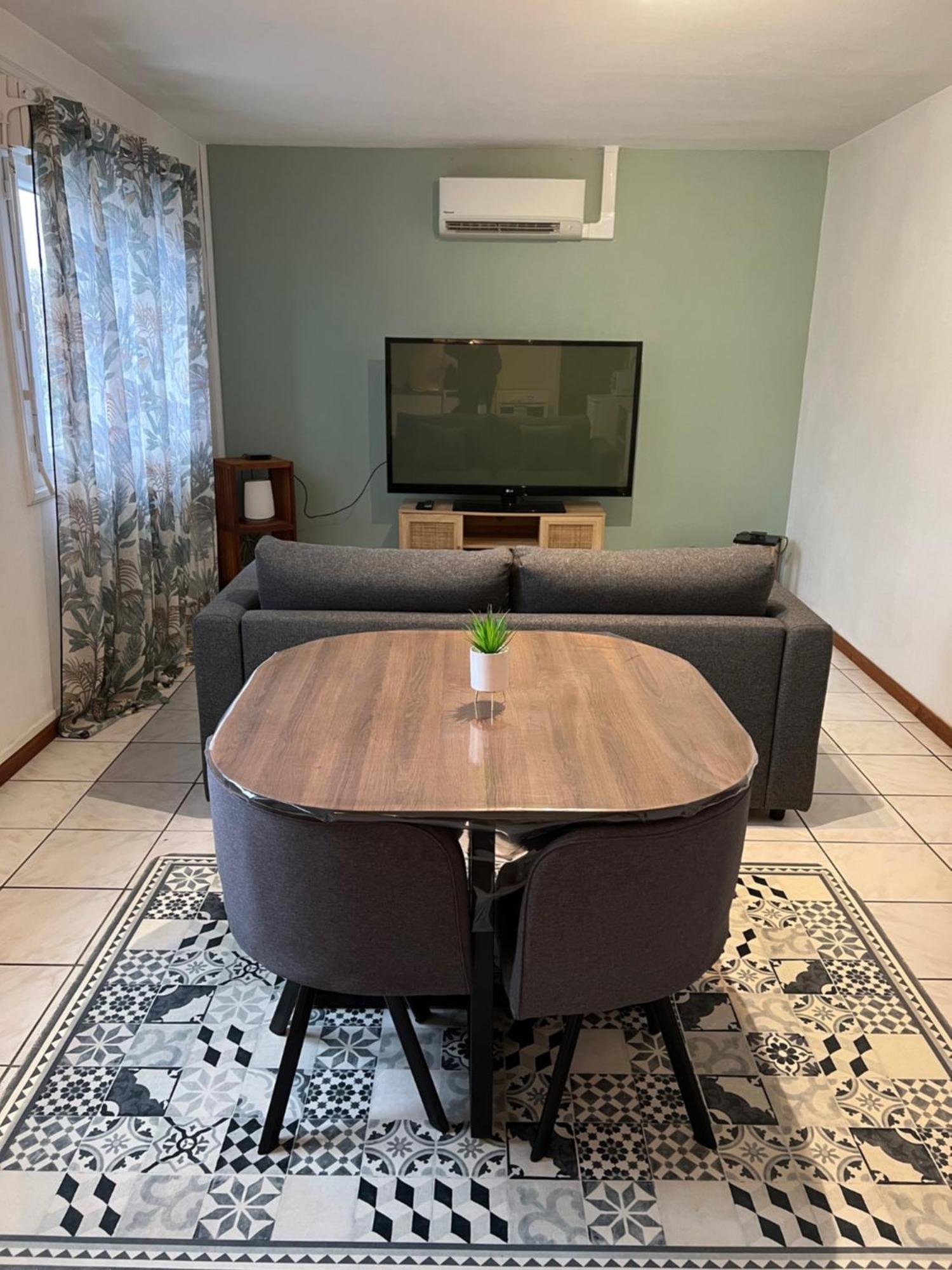 Appartement T2 Cosy 圣埃卢瓦－莱米讷 外观 照片